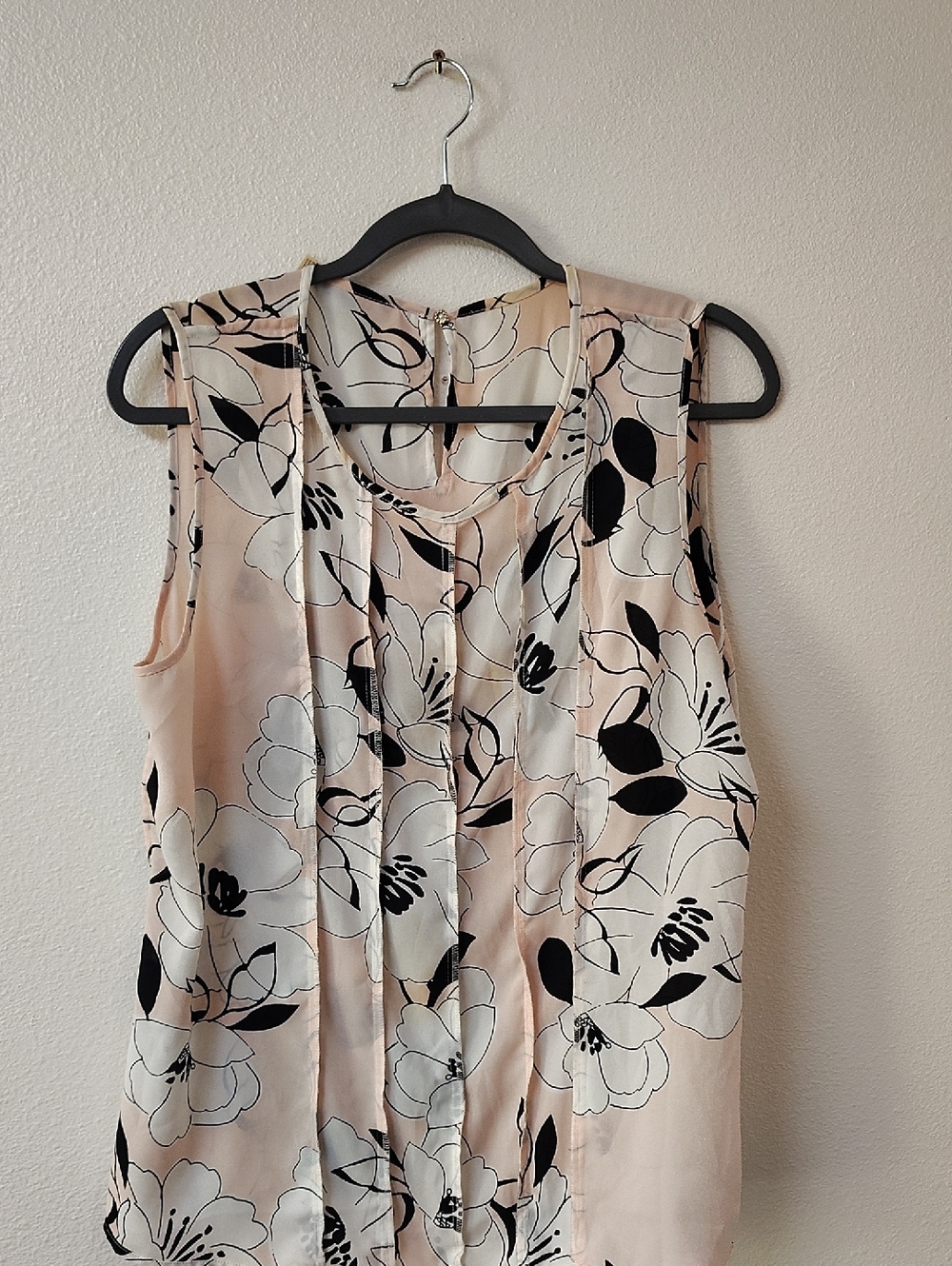 Karl Lagerfeld Blush Pink Floral Pleated Sleeveless Camisole 1417